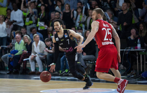 林的中后卫 林的中后卫