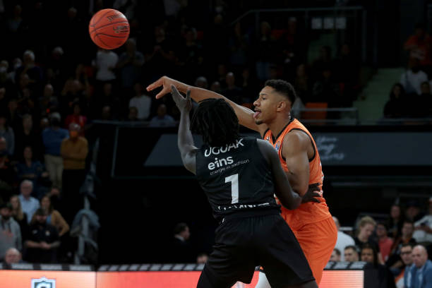 中发挥他们 中发挥他们